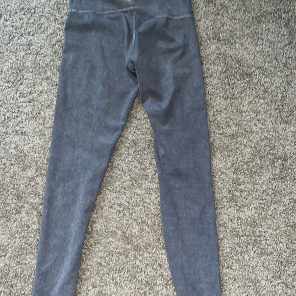 28” Lululemon Leggings - Picture 4 of 5